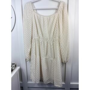 Beautiful Women’s Dress Size L